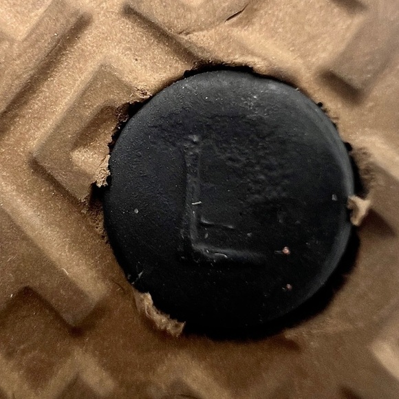 Tory Burch Slip On T-Strap Sandals Size Large - Picture 4 of 8